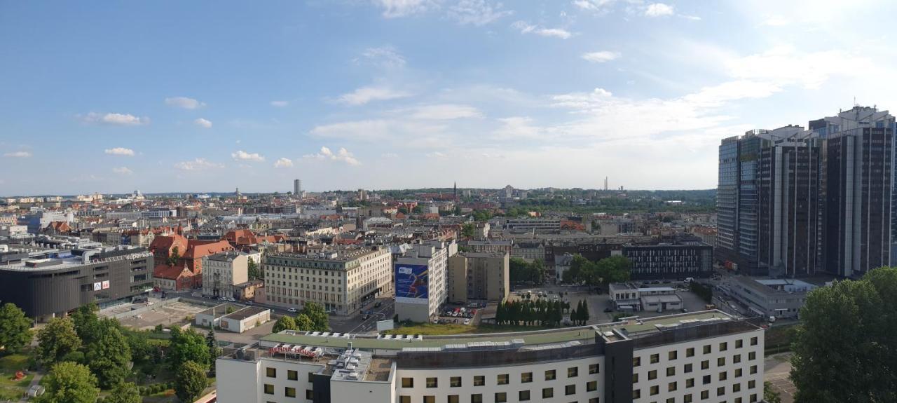 15 Pietro Sokolska 30 Towers Apartments - New - Lux - Parking - Sauna - Gym- And The Best View In Katowice Buitenkant foto
