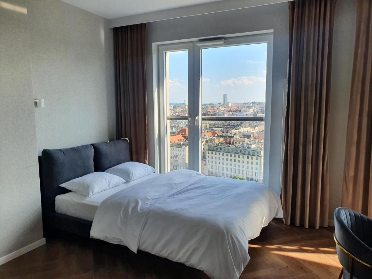 15 Pietro Sokolska 30 Towers Apartments - New - Lux - Parking - Sauna - Gym- And The Best View In Katowice Buitenkant foto